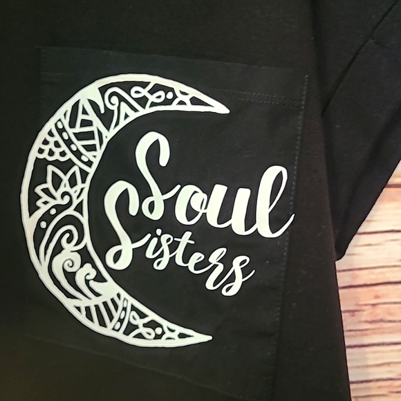 NWOT "AVIA SOUL SISTERS" BLACK SHORT SLEEVE SUPER SOFT TEE! SZ~ MED(8~10) LG TOO - Picture 2 of 8